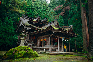 川岡太神社・大瀧神社